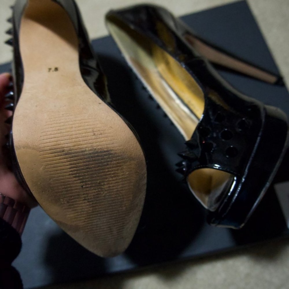 Heels - Picture 8 of 8